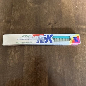 Vintage 1985 Tek Professional Round Bristle Adult Medium Deluxe Toothbrush Green - Picture 1 of 6