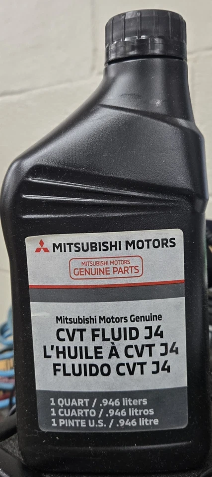 全新 原始设备制造商 三菱 CVT 液体 J4 1 夸脱 自动变速器 MZ320185 — 第 1/2 张图片