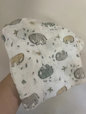 Manta de bambú para bebé Aden Anais azul gris amarillo elefante pájaro Lovey Foto 1 de 3