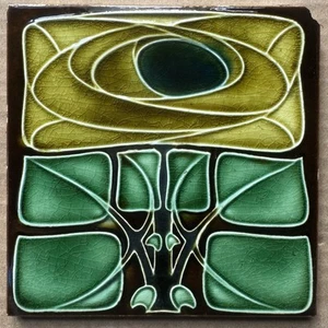 ENGLAND - ANTIQUE ART NOUVEAU MAJOLICA TILE C1900 - Picture 1 of 6