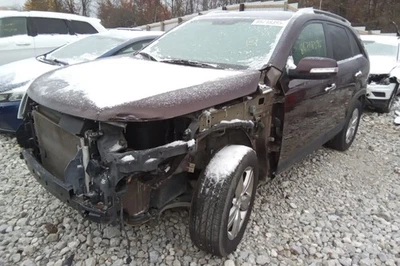 2013 Kia Sorento Automatic Transmission OEM 113K Miles - LKQ439987271 - Image 1 of 4