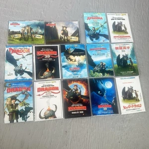 15 mini imanes de póster promocionales HTTYD raros muy buenos idiomas, nuevos sellados - Imagen 1 de 9