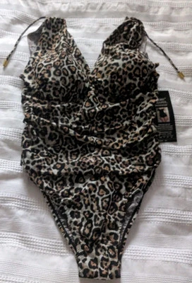 Traje de baño Shore Shapes traje de baño de una pieza con estampado animal de leopardo talla UK 20 $85 Foto 1 de 4