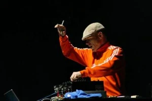 Junkie XL Live Funky House & Electronica DJ-Sets Compilation (2000 - 2012) - Imagen 1 de 7