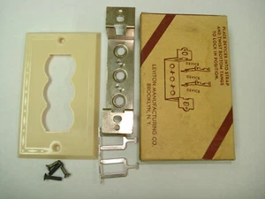 Vintage Leviton Kwikchange Ivory Switch Outlet Receptacle Wall Cover Plate 773 - Picture 1 of 6