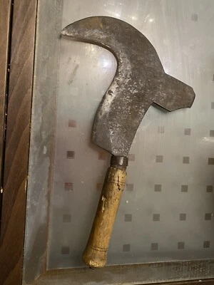 Ancienne Serpe A 2 Taillants Manche Bois Art Populaire Deco Outil TiscaneVintage - Photo 1/4