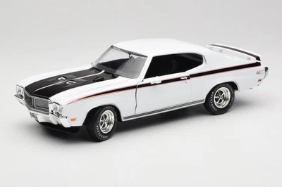 AMM1322/06 Buick GSX White American Muscle 1:18 - Immagine 1 di 4