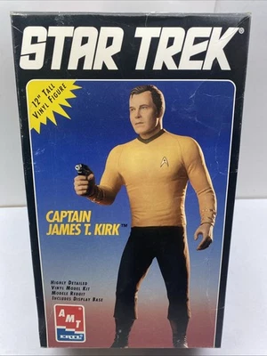 AMT Ertl Star Trek Captain James T. Kirk Vinyl Model Kit 1/6 Preowned - Image 1 of 4