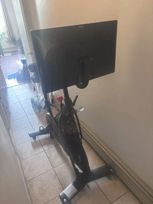 Peloton PLTN-RB1VO 2ª Geração Tela Sensível Ao Toque Bicicleta Display e Adaptador - Imagem 1 de 4