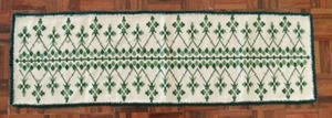 Vintage Retro Green thick cross stitch embroidery weave Pattern Table Runner - Picture 1 of 6