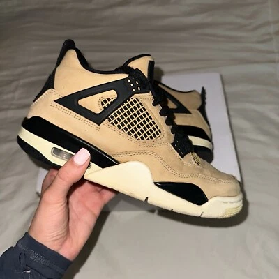 Talla 6.5 - Air Jordan 4 Retro Mushroom W Foto 1 de 4