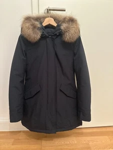 Woolrich Arctic Racoon Parka – Größe M, Dark Navy - Bild 1 von 4