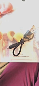 mini earphones - Picture 1 of 2