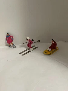 Vintage Miniature Metal Figures 2.5” Lot Of 3 Skaters Skier Sledder - Picture 1 of 5