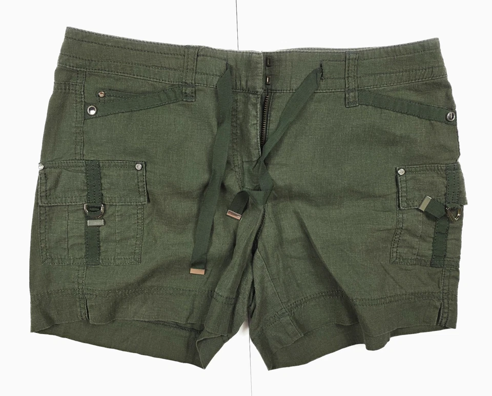 Pantalón corto de carga utilitario verde oliva White House Black Market para mujer talla pequeña 6P Foto 1 de 4
