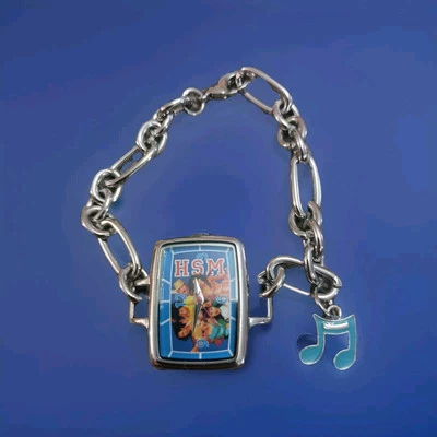 Серебряный тон средней школы музыкальные часы браслет с музыкальной ноты подвеска РЕДКАЯ!! Новый - Изображение 1 из 3