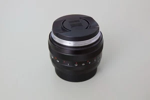 Zeiss Planar T 50mm f/1.4 ZE Lens for Canon EF – Excellent Glass + Pouch (Canon) - Picture 1 of 13