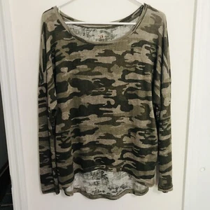WE by Living in Yellow Slouchy WEekend Knit Tunic Top Camo Size Medium - Picture 1 of 8