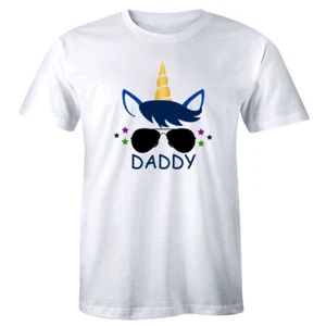 Papa Einhorn trägt Sonnenbrille Herren T-Shirt süß cool Tee Geburtstag Party Motiv - Bild 1 von 1