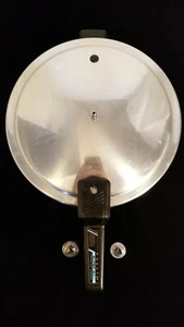 Vintage Presto 6 Quart Aluminum Pressure Cooker Model Super Six 01263 w/2 Jigs - Picture 1 of 7