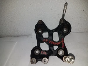 2016-2017 Lexus IS200T 2.0L A/C Compressor Mounting Bracket 12502-33031 (M316) - Picture 1 of 2
