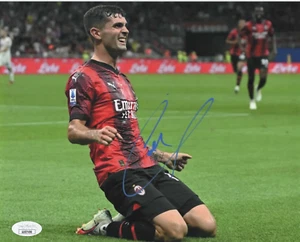 Foto firmada por Christian Pulisic de 8x10 con certificado de autenticidad JSA #AX07498 USMNT AC Milán - Imagen 1 de 2