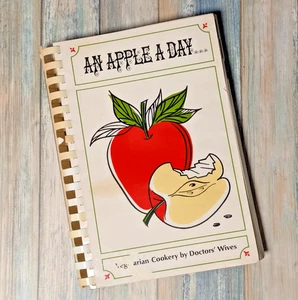 Vintage 1967 An Apple A Day Vegetarian Cookery by Doctors’ Wives Spiral Cookbook - Picture 1 of 10