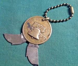 Antiguo llavero de latón HICKOK tipo moneda/reloj llavero campana libertad cortador de cigarros y lima - Imagen 1 de 7