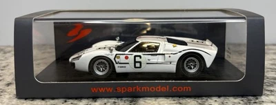 Ford MK2B 1967 escala 1/43 Spark #6 24H Le Mans J. Schlesser, G. Ligier Foto 1 de 4
