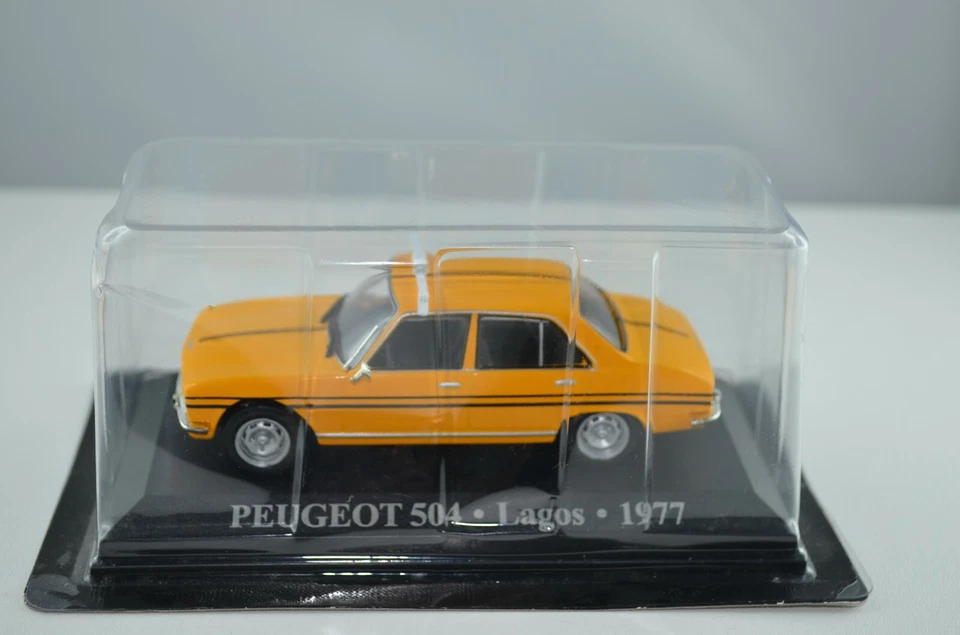 TAXI DU MONDE. PEUGEOT 504 LAGOS 1977 - Photo 1/1