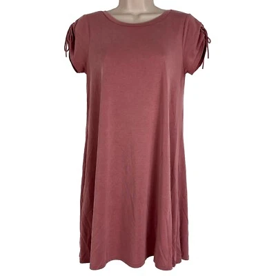 Alya T 恤连衣裙女式 XS 短袖及膝轻便弹力粉色 — 第 1/4 张图片