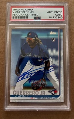Vladimir Guerrero Jr. Signed Auto 2019 Topps Fielding Rookie Card RC #700 PSA - Image 1 of 2