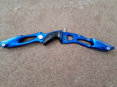 Win & Win Inno CXT Riser 23" RH Blue - Image 1 of 4