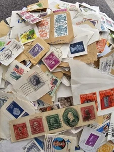 Glory Box 1kg Foreign Stamps On/Off Paper Unsorted Kiloware World Philately - Picture 1 of 9