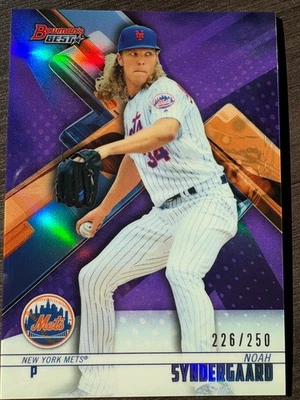 Bowman's Best Noah Syndergaard #70 Purple Refractor 2018 serie/250 Foto 1 de 2