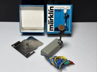 Spur H0 MÄRKLIN 7036 Vorsignal Neuwertig&OVP für M-Gleis Modellbahn - Bild 1 von 4