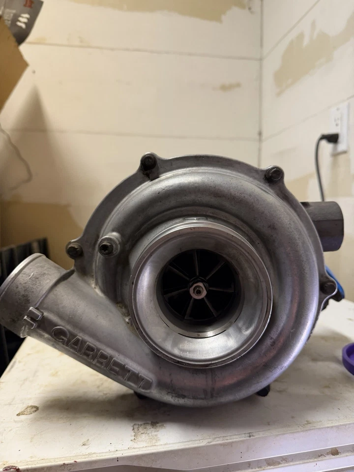 Turbo de repuesto de stock mejorado Garrett para Ford Powerstroke 2004-2005 6,0 L Foto 1 de 4