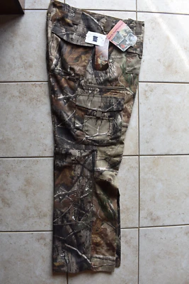 New Cabela's Women's Realtree AP Camo Hunting Cargo Pants 18 Free Shipping - Image 1 of 4