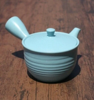 Tetera japonesa Tokoname arcilla azul claro forma acampanada Kyusu 240 ml de Morimasa  Foto 1 de 4