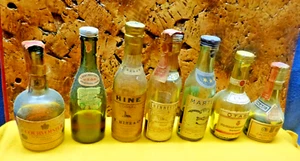 7 Vintage French Mid Century Cognac Mini Bottles Otard Hine Gautier Martell seal - Bild 1 von 17