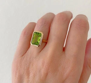 4.84 Ctw Natural Green Peridot Gemstone Solitaire Wedding Ring 14k Yellow Gold - Picture 1 of 4