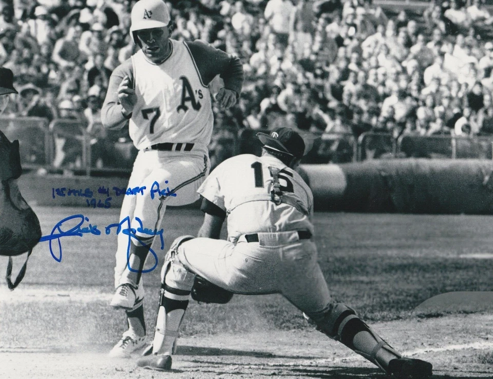RICK MONDAY OAKLAND A'S  1ST MLB #1 DRAFT PICK 1965  ACTION SIGNED 8x10 - Image 1 of 1