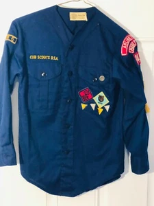 Vintage BSA Boy Cub Scout Uniform Shirt Patches Webelos Ribbons Pledge Pin - Picture 1 of 10
