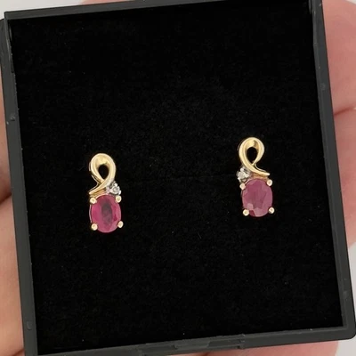 9ct Yellow Gold Ruby & Diamond Cluster Stud Earrings - Image 1 of 4