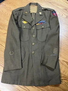 WWII CBI uniforme giacca teatro made toppe e insegne / BEI con nome - Foto 1 di 16