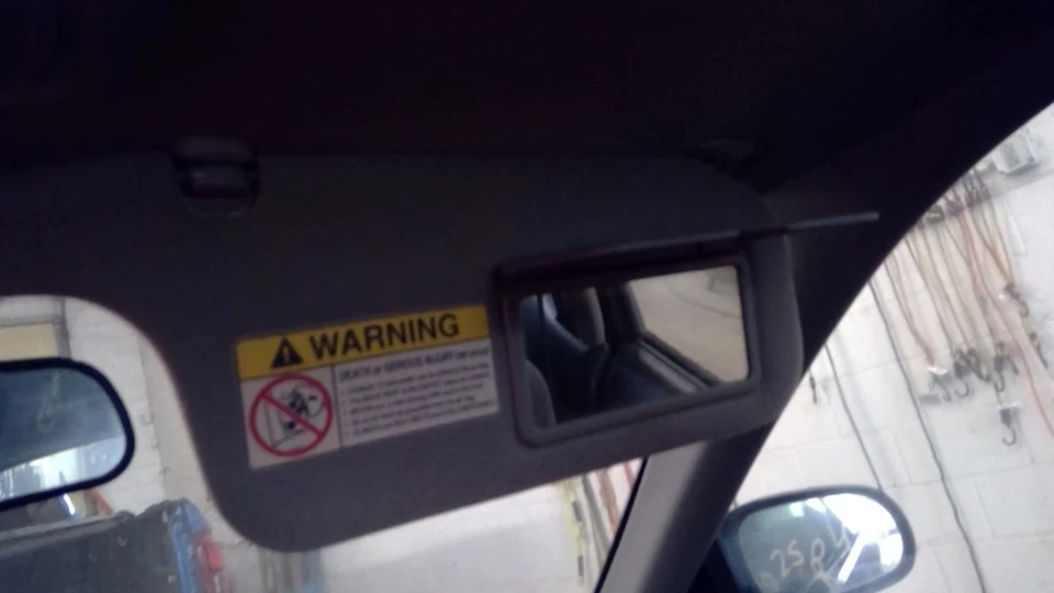 Passenger Sun Visor Without Illumination Fits 96-00 CIVIC 5190936 - Image 1 of 1