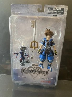 2017 DIAMOND SELECT TOYS--DISNEY KINGDOM HEARTS--SOLDIER & WISDOM SORA FIGURES - Image 1 of 4
