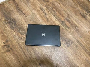 Dell Latitude 5580 15.6" i7-7600U 16GB DDR4 256GB NVMe SSD Win 11 Pro - - Picture 1 of 7
