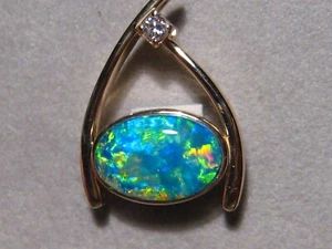 2.7 ct.  Gem Opal and Diamond Pendant , Solid 14k Yellow Gold B5+ - Picture 1 of 18