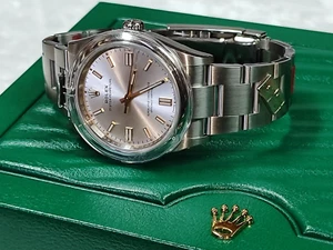 UNIQUE 2021 " NEW OLD STOCK" 36MM ROLEX OYSTER PERPETUAL REF. 126000 "DOMINOS" - Picture 1 of 24
